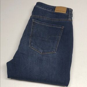 AMERICAN EAGLE SUPER HIGH-RISE JEGGING JEANS 8/29x31 LIKE NEW ⭐️